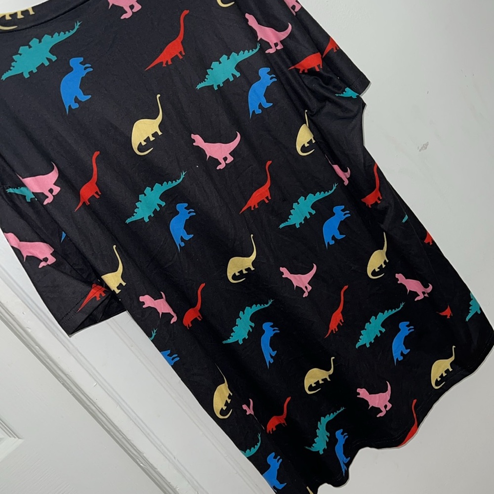 Plus Size Curve Dinosaur Printed Tee 0xl Nwot - image 5